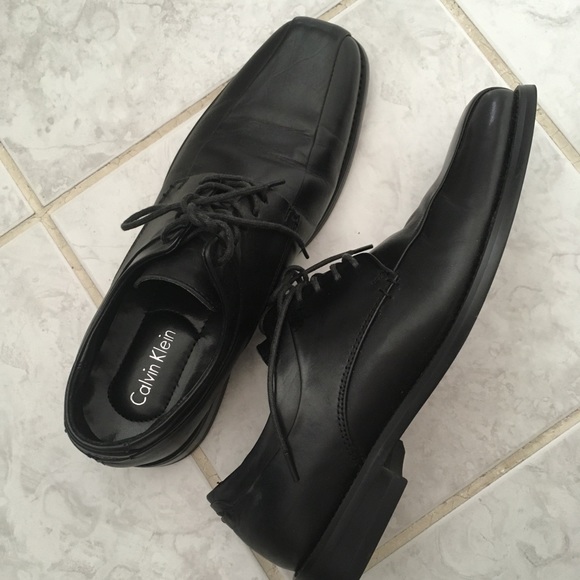 Men’s Calvin Klein Black Leather Dress Shoe main image 7